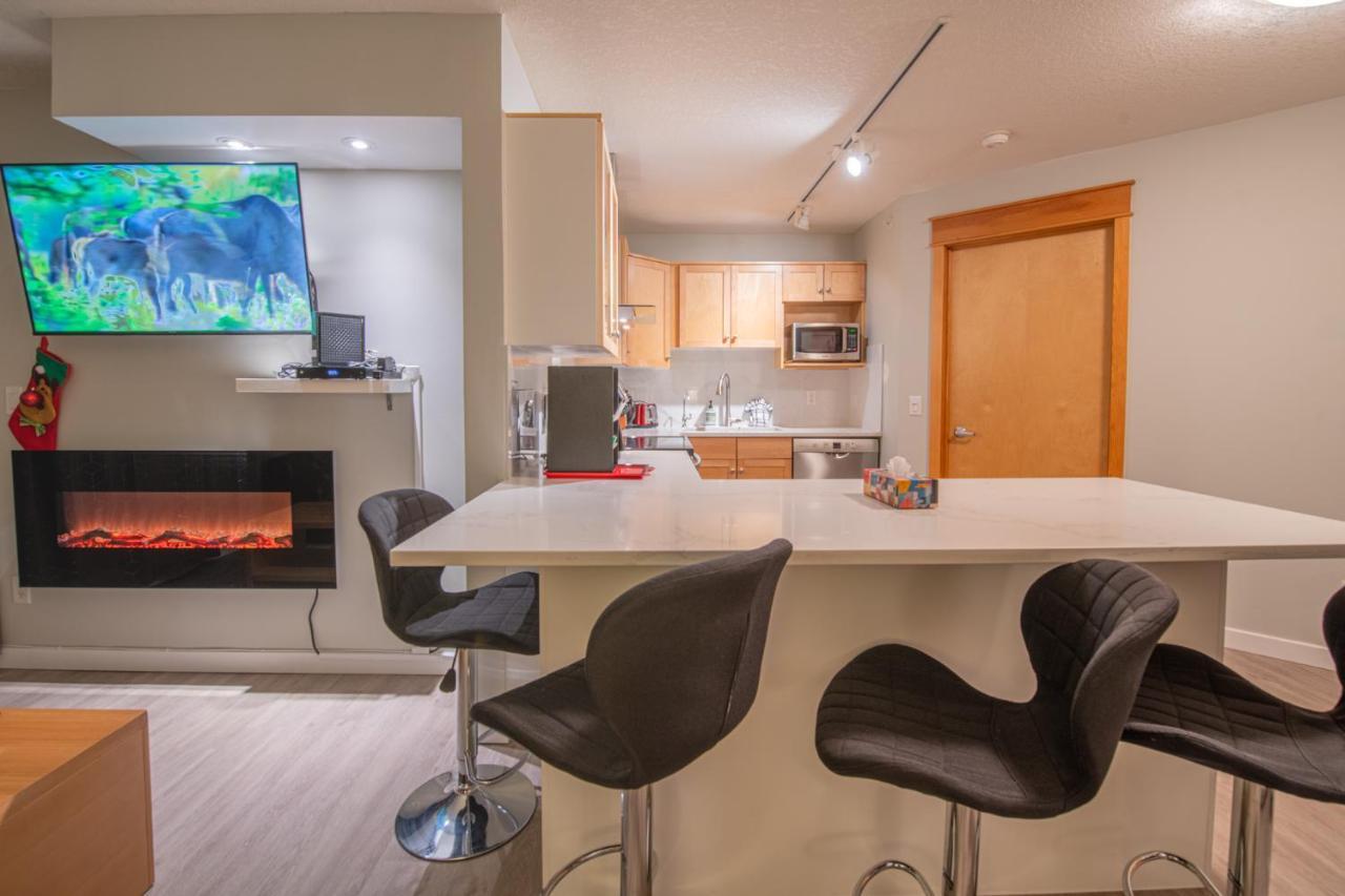 Mountain View 2 Bedroom Condo - WT Top Floor Canmore Esterno foto