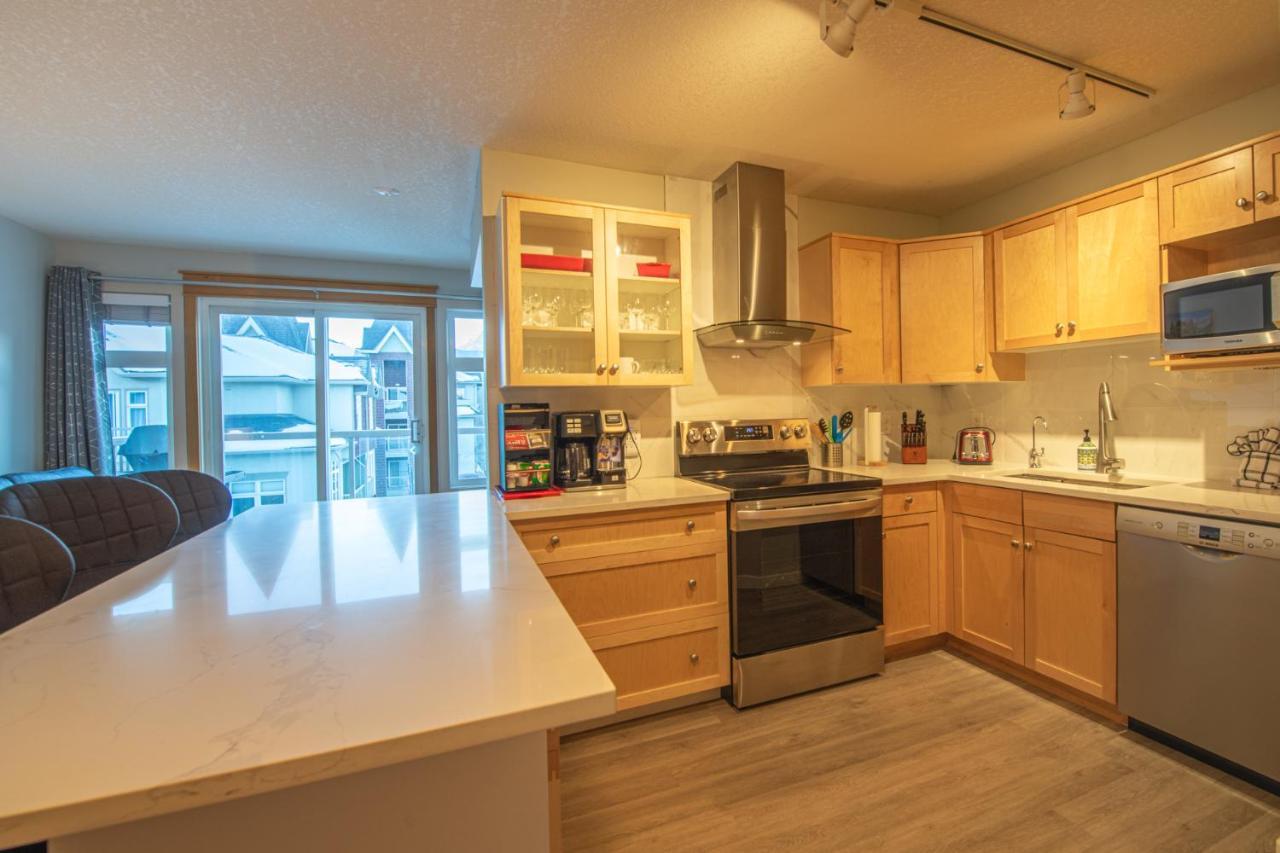 Mountain View 2 Bedroom Condo - WT Top Floor Canmore Esterno foto